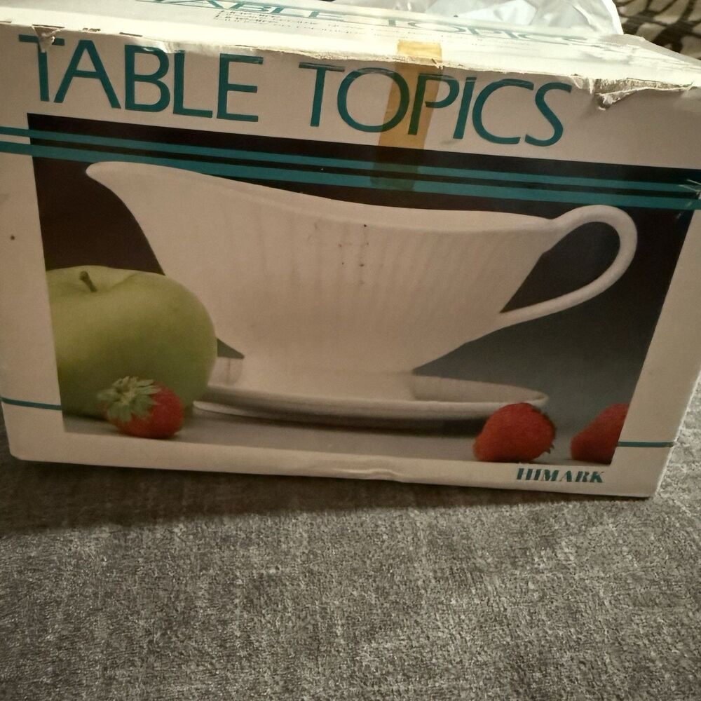 HiMark Vintage Gravy Boat Lineaire Fine China Japan With Box